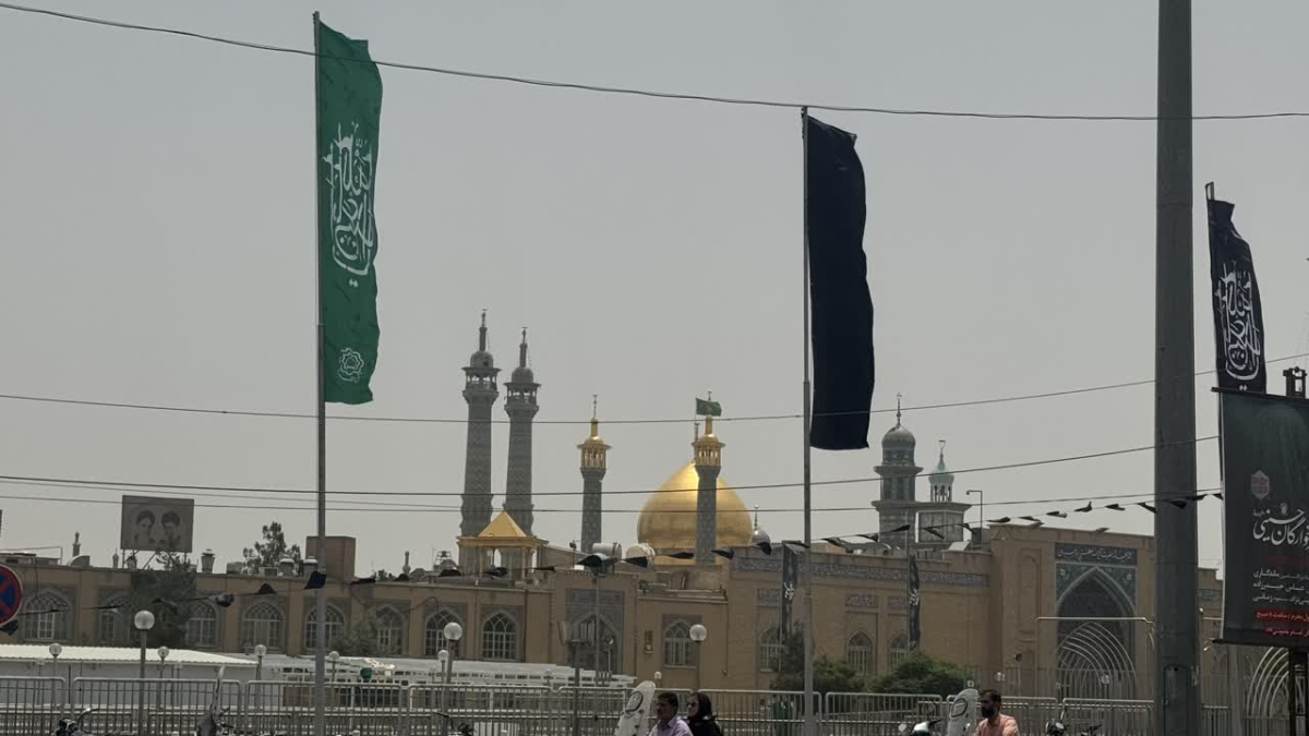 قم در ایام محرم حسینی سیاهپوش شد